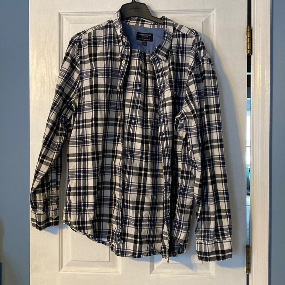 American Eagle mens button down shirt; size XXL